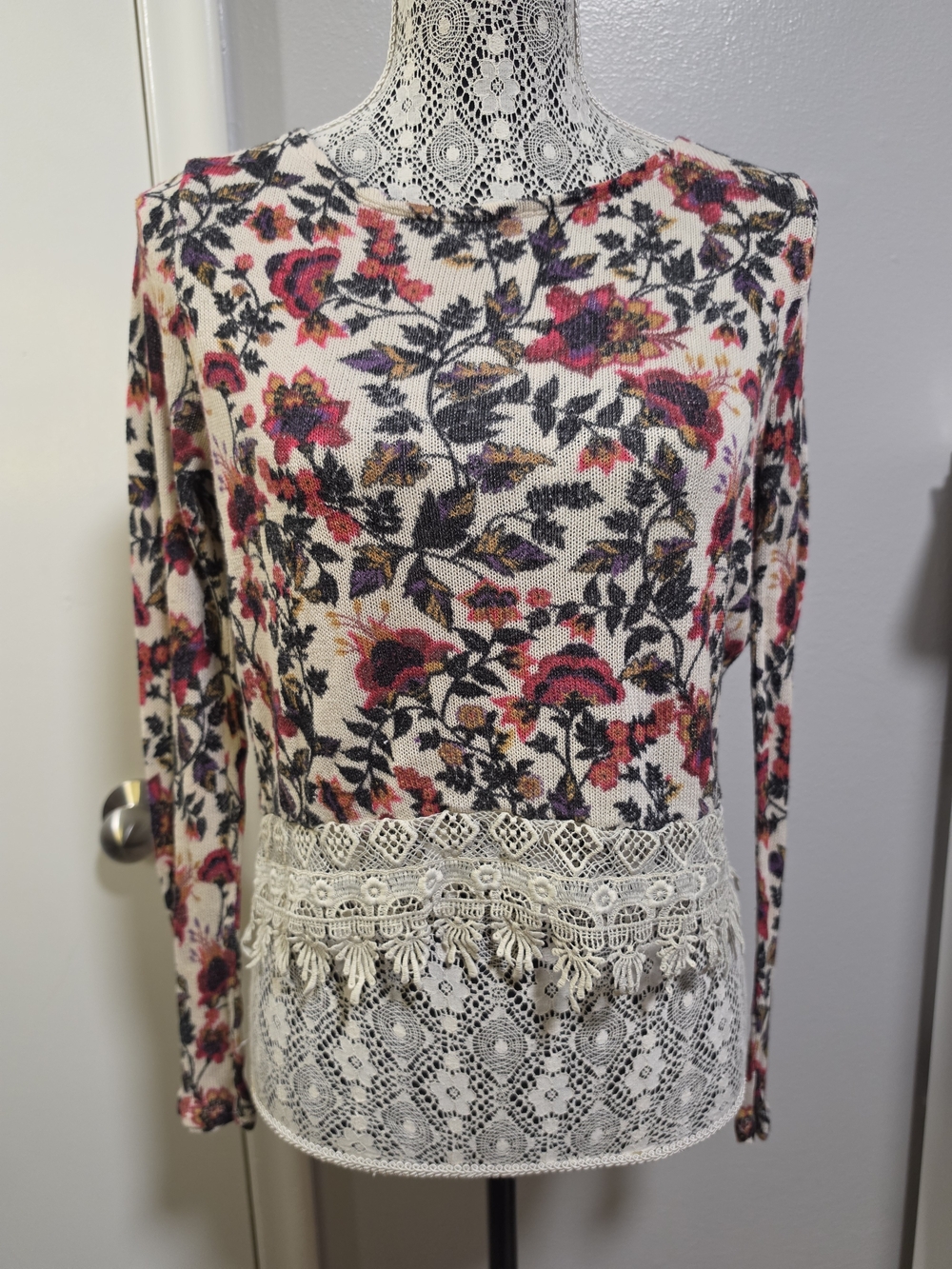 H&M Divided Floral Lace Hem Knit Crop Top Small Y2K Boho Fairy Grunge